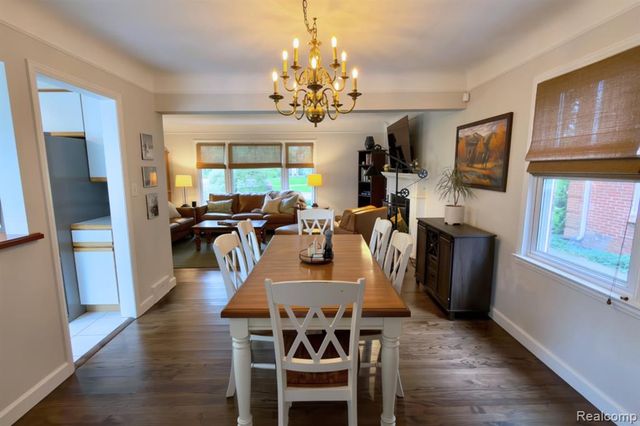 1383 Whittier Road, Grosse Pointe Park, MI 48230