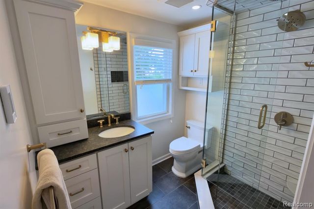 1383 Whittier Road, Grosse Pointe Park, MI 48230