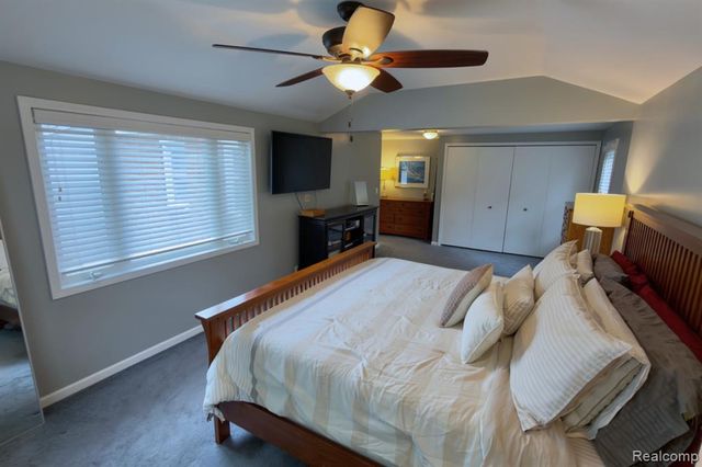 1383 Whittier Road, Grosse Pointe Park, MI 48230