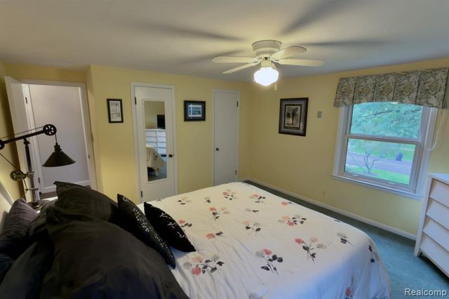 1383 Whittier Road, Grosse Pointe Park, MI 48230
