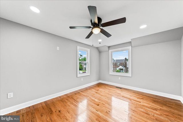 912 MYRA AVE, Lansdowne, PA 19050