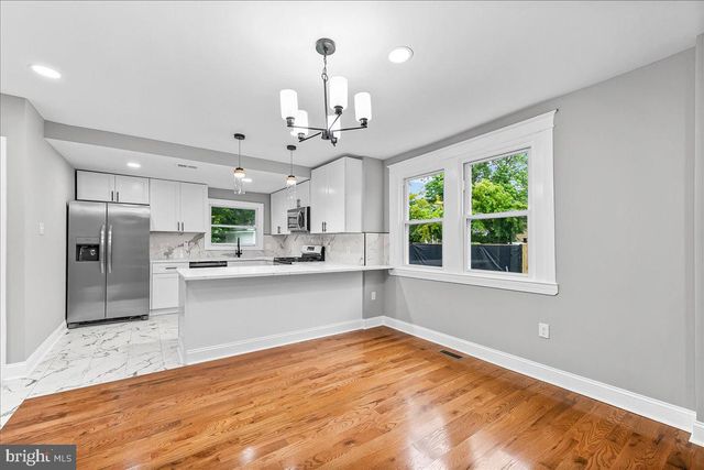 912 MYRA AVE, Lansdowne, PA 19050