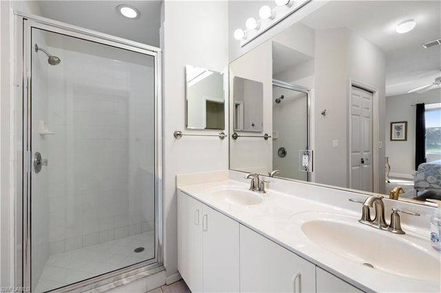 2290 Carrington CT 204, Naples, FL 34109