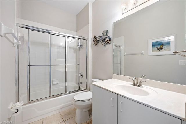 2290 Carrington CT 204, Naples, FL 34109