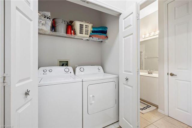 2290 Carrington CT 204, Naples, FL 34109