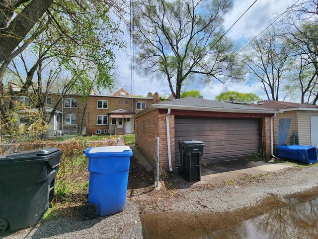 11420-11422 S Champlain Avenue, Chicago, IL 60628