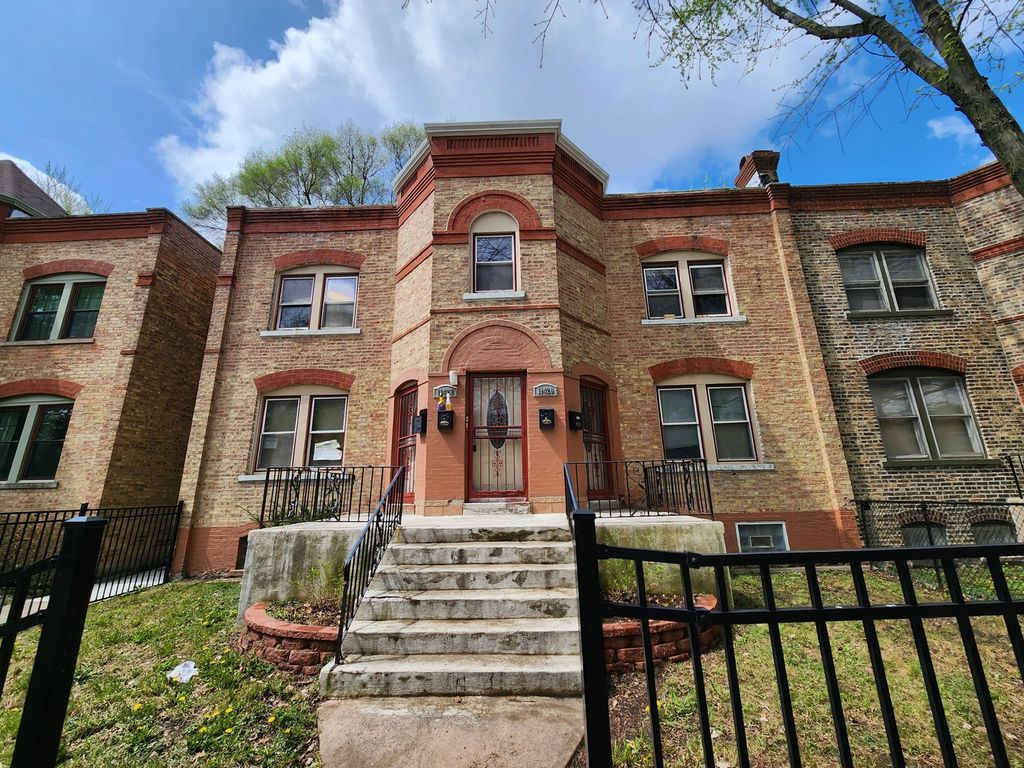 11420-11422 S Champlain Avenue, Chicago, IL 60628