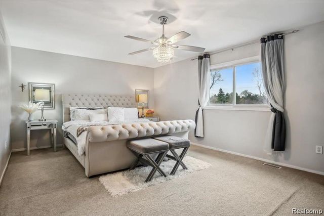 29690 Canterbury Court, Farmington, MI 48331