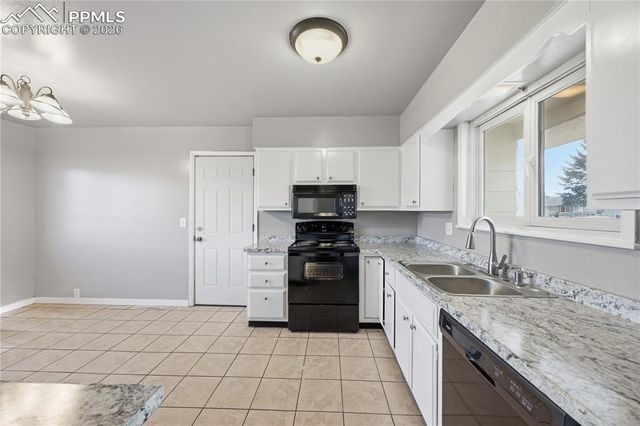 1014 Fosdick Drive, Colorado Springs, CO 80909