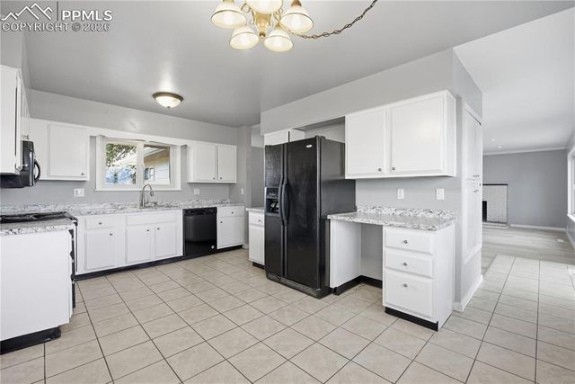 1014 Fosdick Drive, Colorado Springs, CO 80909