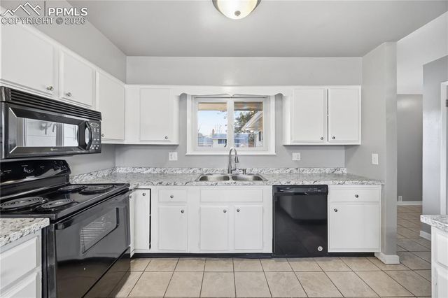 1014 Fosdick Drive, Colorado Springs, CO 80909