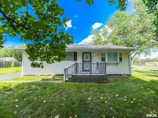 1 NEW SALEM Road, Bartonville, IL 61607