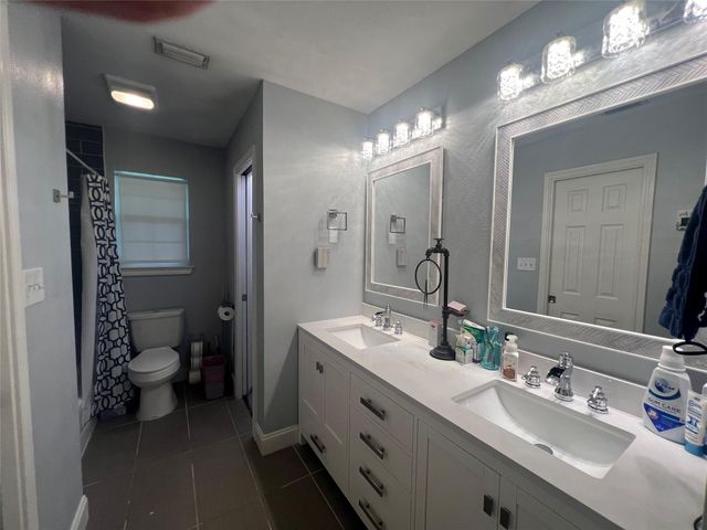 2120 Fm 1704, Elgin, TX 78621