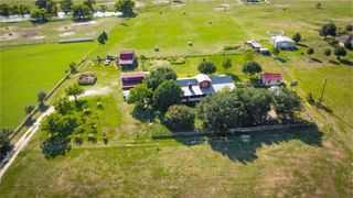 2120 Fm 1704, Elgin, TX 78621