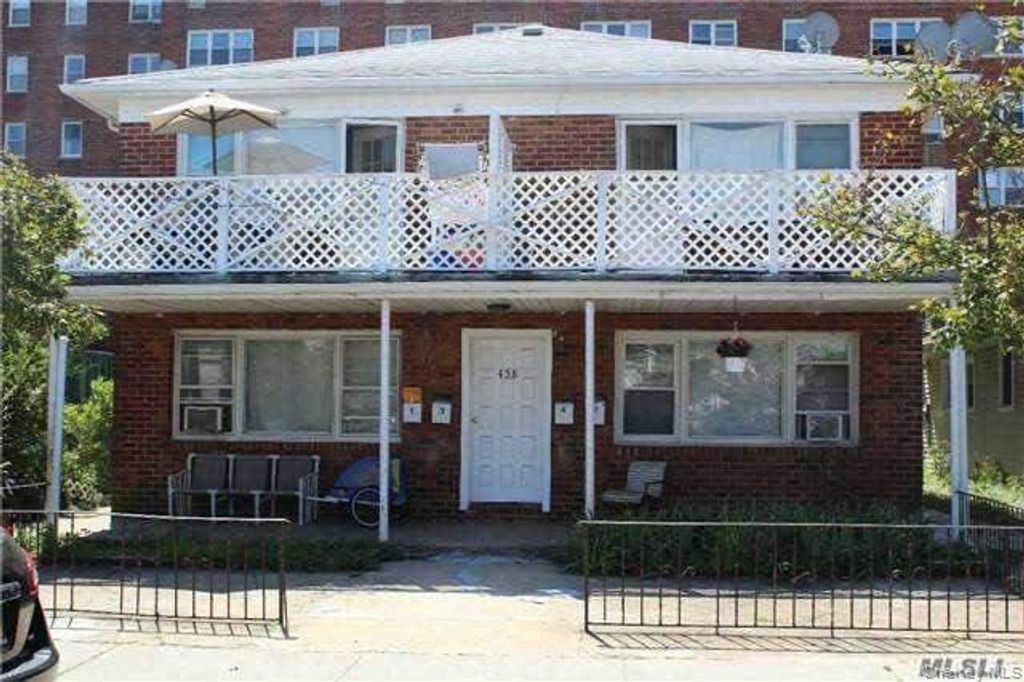 458 E Broadway 4, Long Beach, NY 11561