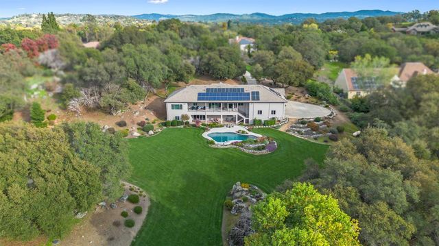 7125 Loomis Hills Rd, Loomis, CA 95650