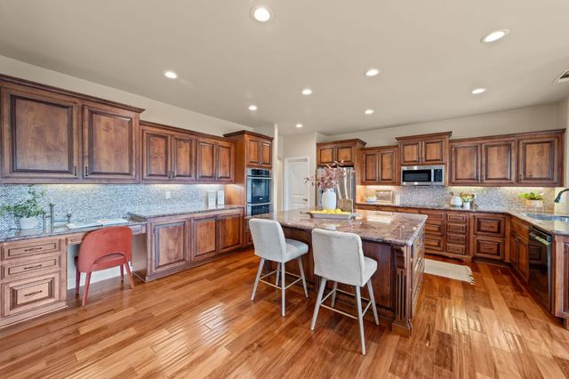 7125 Loomis Hills Rd, Loomis, CA 95650