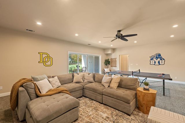 7125 Loomis Hills Rd, Loomis, CA 95650