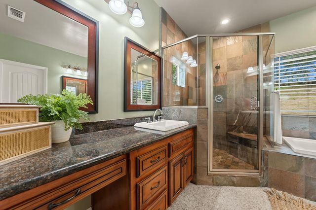 7125 Loomis Hills Rd, Loomis, CA 95650