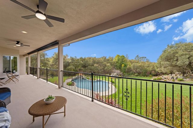 7125 Loomis Hills Rd, Loomis, CA 95650