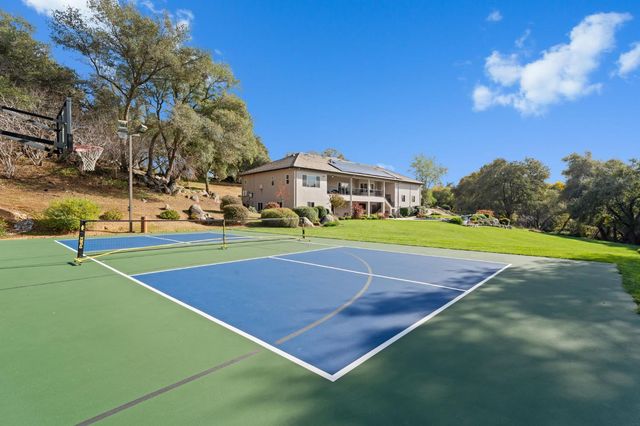 7125 Loomis Hills Rd, Loomis, CA 95650