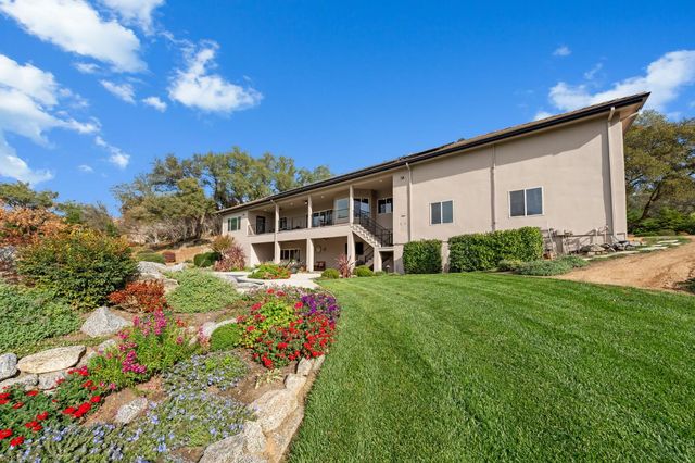 7125 Loomis Hills Rd, Loomis, CA 95650