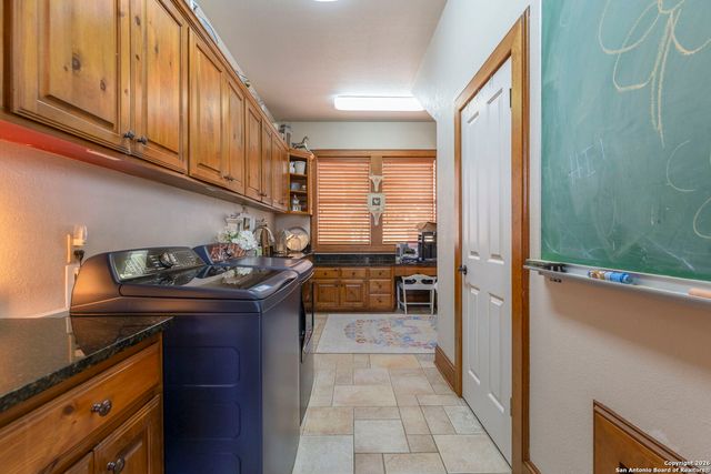 241 Seewald, Boerne, TX 78006