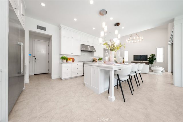 145 Bozeman, Irvine, CA 92602