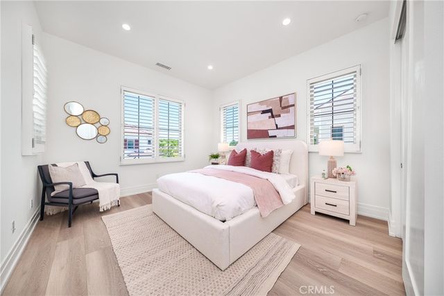 145 Bozeman, Irvine, CA 92602
