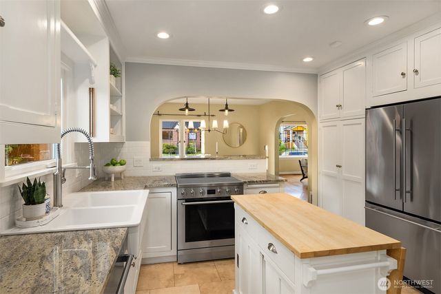 4319 NE 44th Street, Seattle, WA 98105