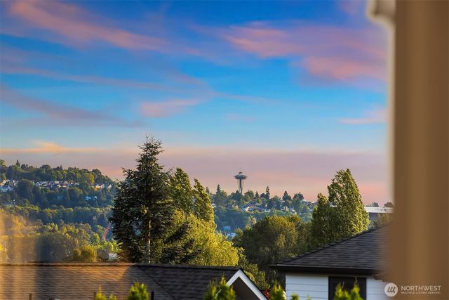 4319 NE 44th Street, Seattle, WA 98105