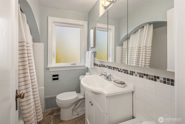4319 NE 44th Street, Seattle, WA 98105