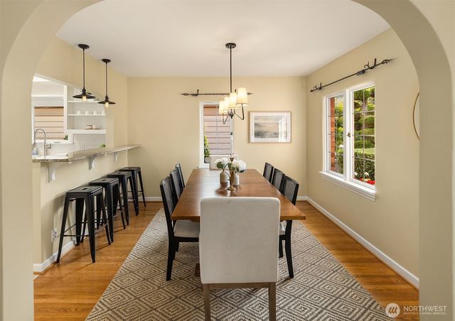 4319 NE 44th Street, Seattle, WA 98105