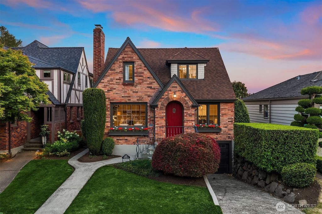 4319 NE 44th Street, Seattle, WA 98105