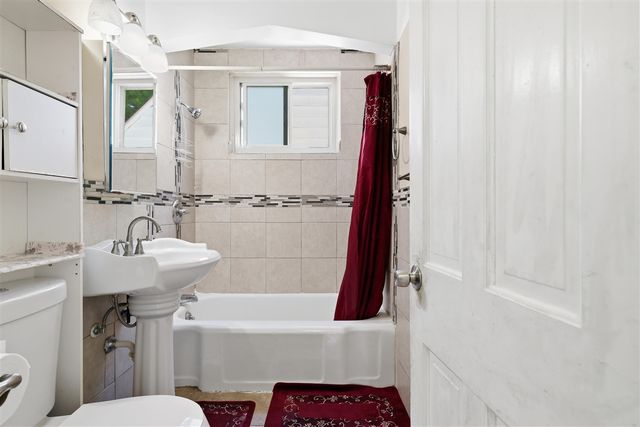 6935 Ternes, Dearborn, MI 48126