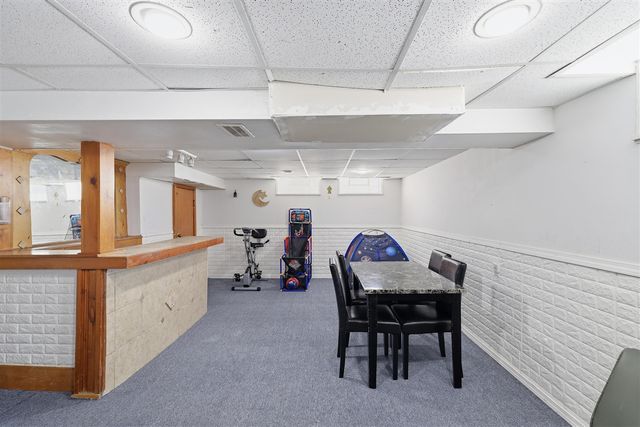 6935 Ternes, Dearborn, MI 48126