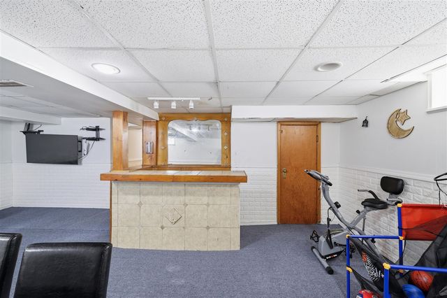 6935 Ternes, Dearborn, MI 48126