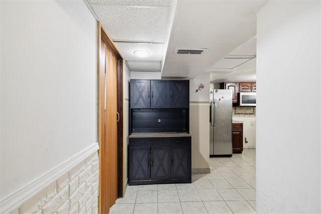 6935 Ternes, Dearborn, MI 48126