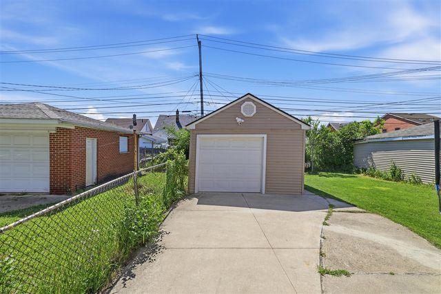 6935 Ternes, Dearborn, MI 48126