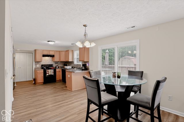 11915 Newcastle Drive, Indianapolis, IN 46235