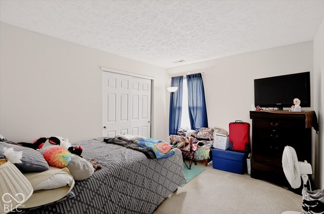 11915 Newcastle Drive, Indianapolis, IN 46235