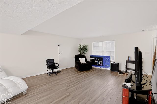 11915 Newcastle Drive, Indianapolis, IN 46235