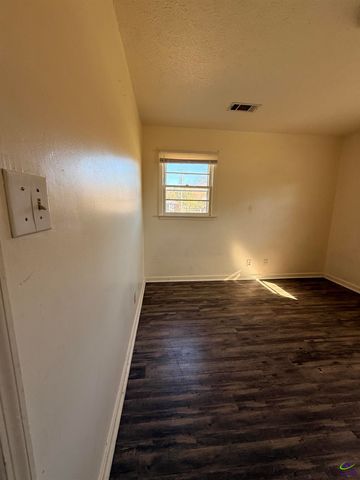 100 Chuck Circle, Warner Robins, GA 31093