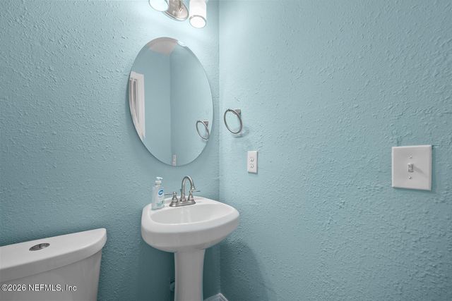 5695 HYDE PARK Circle, Jacksonville, FL 32210