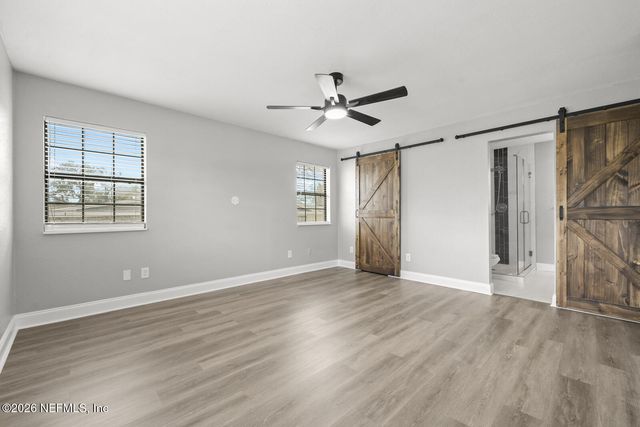 5695 HYDE PARK Circle, Jacksonville, FL 32210