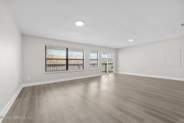 5695 HYDE PARK Circle, Jacksonville, FL 32210