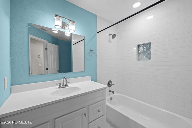 5695 HYDE PARK Circle, Jacksonville, FL 32210