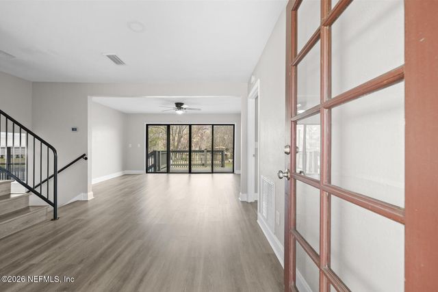 5695 HYDE PARK Circle, Jacksonville, FL 32210