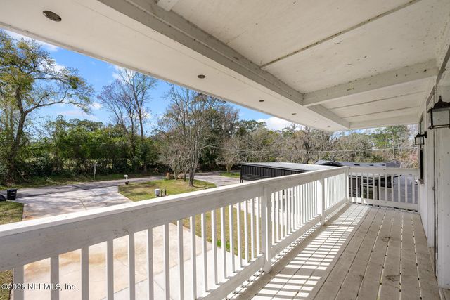 5695 HYDE PARK Circle, Jacksonville, FL 32210