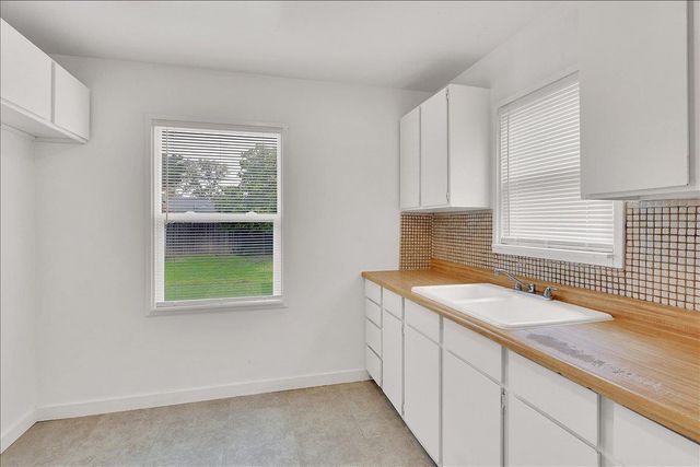 6321 37th Ave, Sacramento, CA 95824